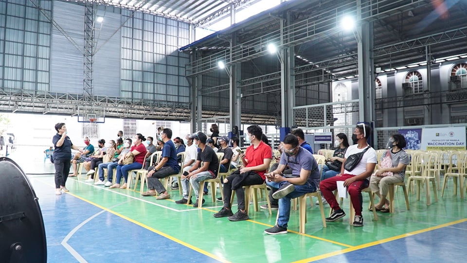 3,500 film at AV workers ang nabakunahan ng #GoodJAB Vaccination Program ng Film Development Council of the Philippines (FDCP) na may pakikipagtulungan sa Lungsod ng Maynila sa pamamagitan ng “Vaccine Nation is the Solution” Program nito.